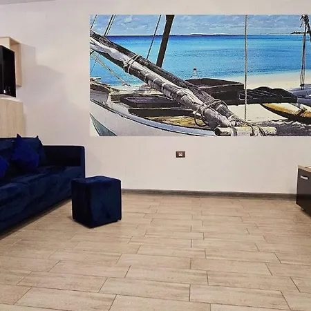 Marina Blue - Pool & Langa Plaja Mamaia Nord Διαμέρισμα *