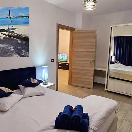 Marina Blue - Pool & Langa Plaja Mamaia Nord Apartment Navodari